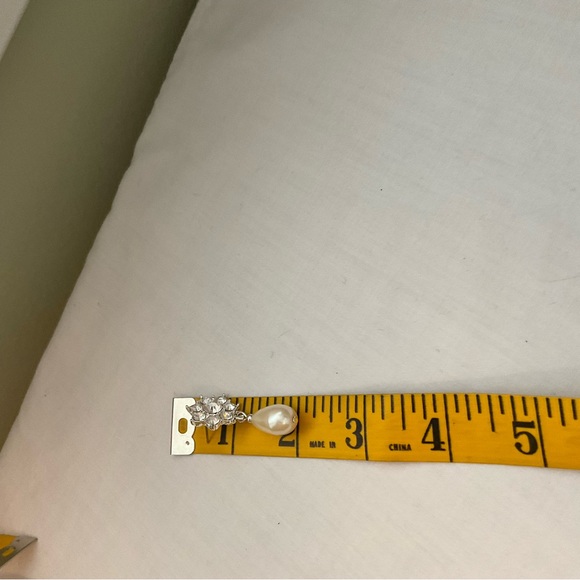 FAUX PEARL RHINESTONE NECKLACE AND MATCHING EARRINGS, CLASSIC - Picture 9 of 9